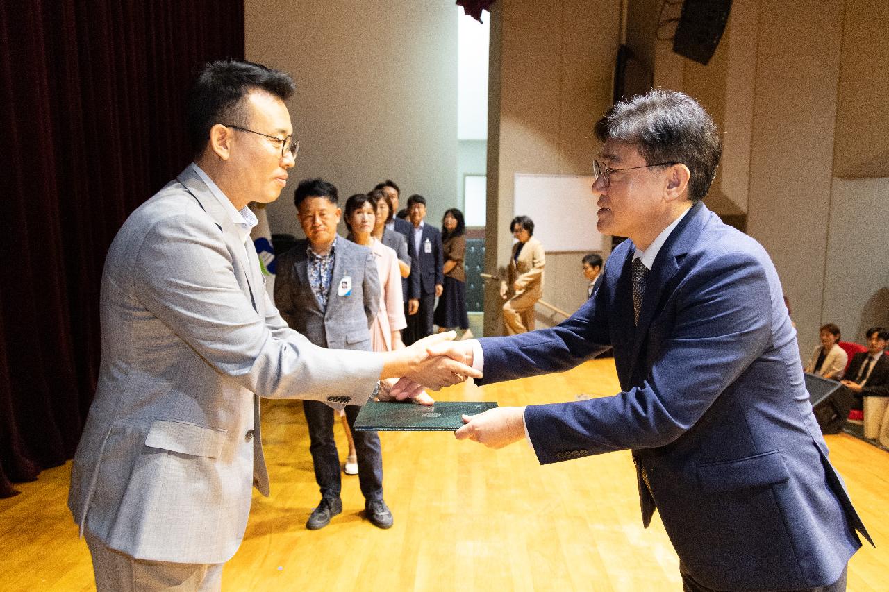사령교부