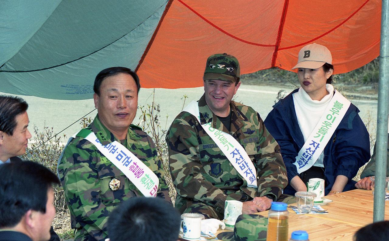 한미합동바자회가 진행 중인 모습3