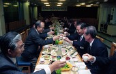건배를 하시는 의원님들의 모습2사진(00003)