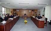 자옥란토 재취항 관련 회의를 하고 있는 시장님과 임원들1사진(00001)