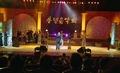 JTV 송년음악회 무대 위에서 노래를 부르고 있는 모습3사진(00005)