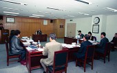 어린이집 위탁자 선정 위원회와 회의를 하고 있는 시장님3사진(00005)