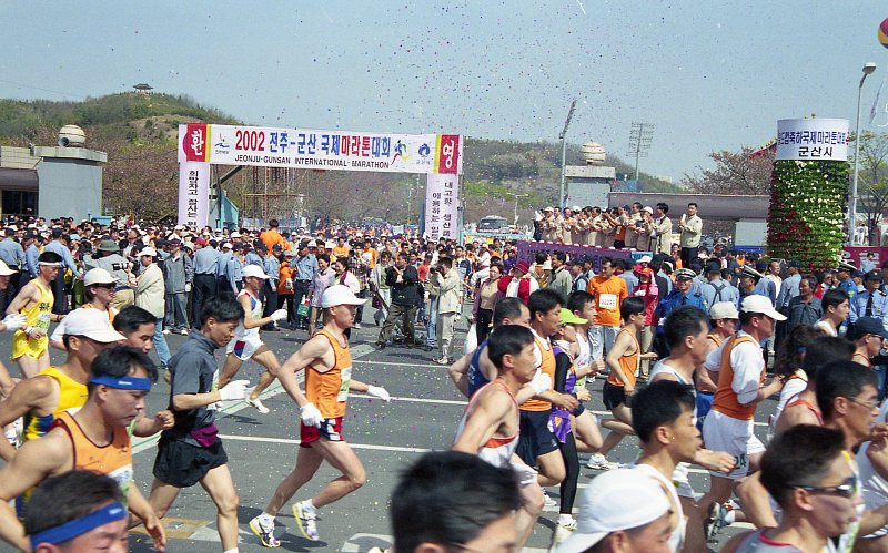 열심히 달리고 있는 참가자들1
