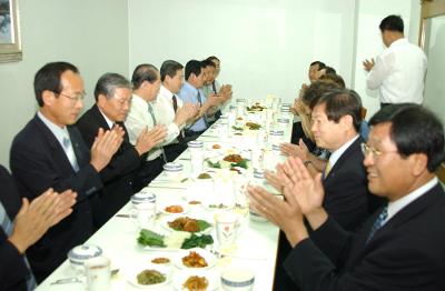 합창단 상임지휘자위촉