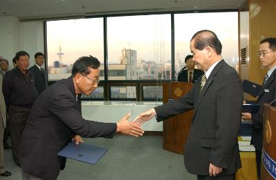 사령교부