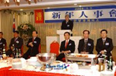 군산상공회의소에서 2004년 신년인사회에서 신년사를 발표하는 모습 1사진(00006)
