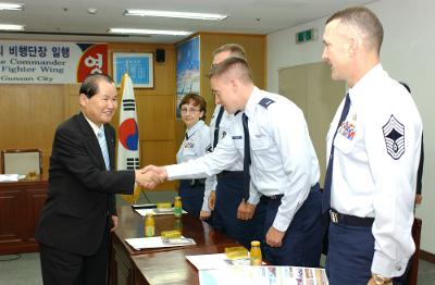 미공군기지장병 방문