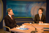 JTV 신년인터뷰를 하시는 송웅재 부시장님과 아나운서 3사진(00003)