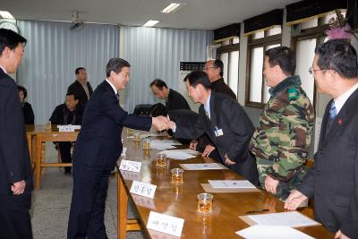 대야면 주민분들과 인사나누시는 송웅재 부시장님 10