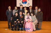 송웅재 부시장님의 가족분들과 함께 기념촬영 모습사진(00009)