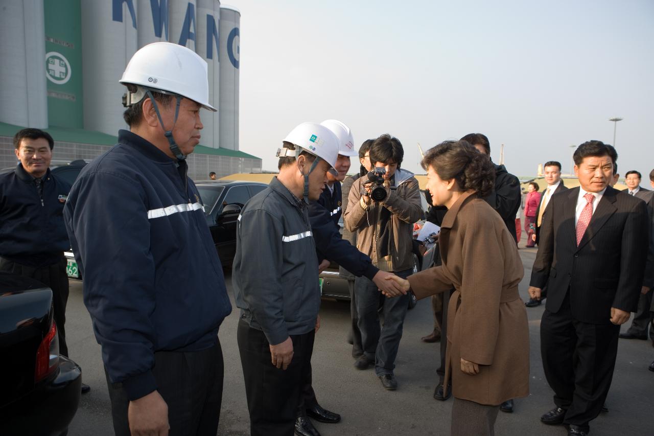 박근혜 한나라당 전대표 군산항 방문