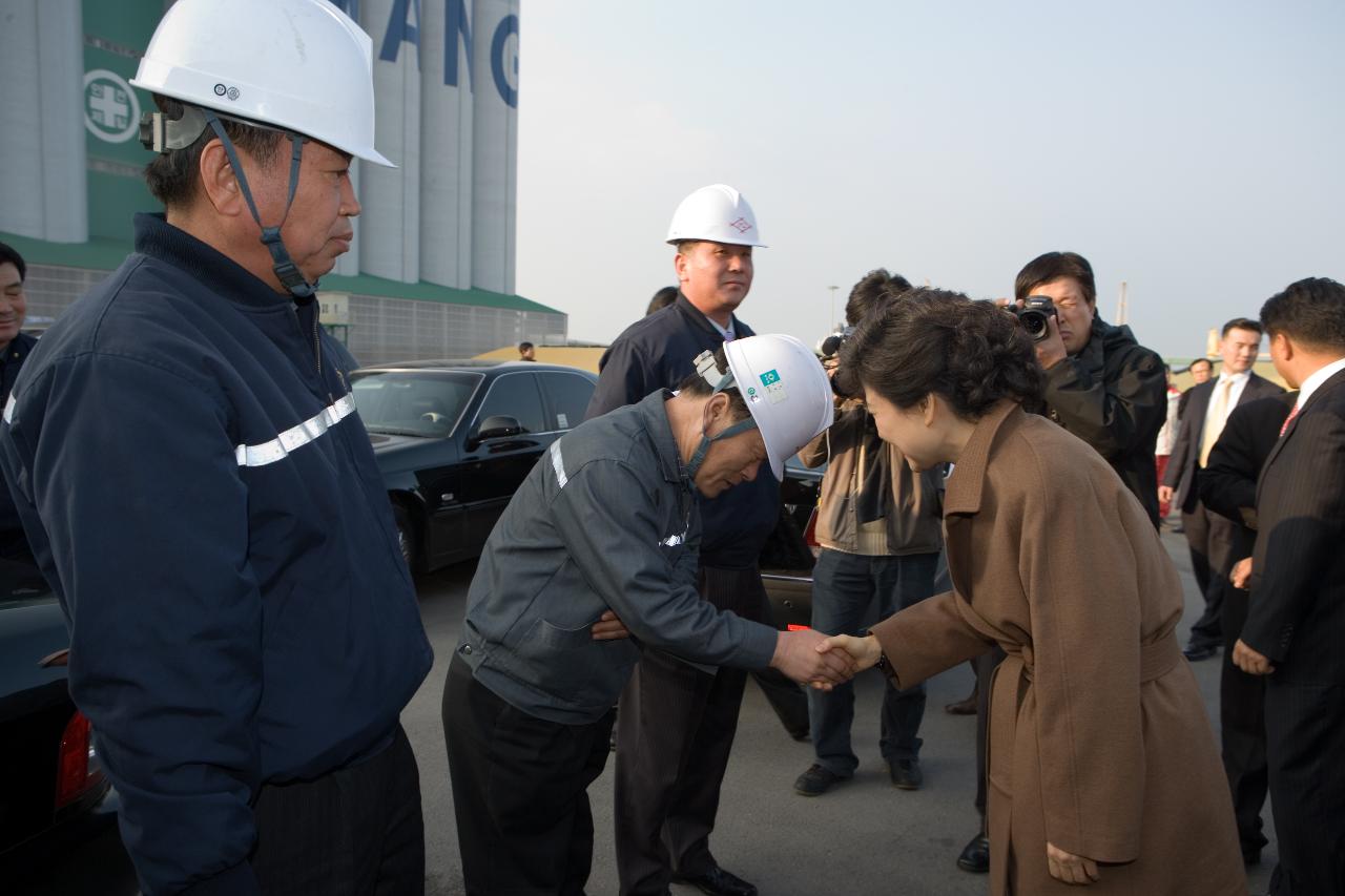 박근혜 한나라당 전대표 군산항 방문