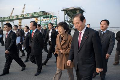 박근혜 한나라당 전대표 군산항 방문