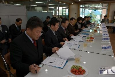 삼학동 주민과의 간담회에 참석하신 주민대표들의 모습