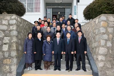 문동신 시장님 어청도 방문기념 직원들과 단체사진