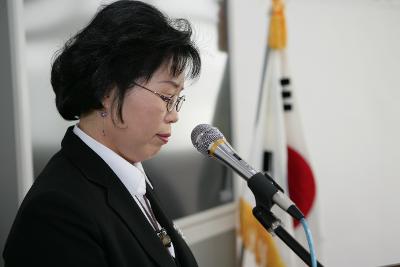 옥구읍 주민과의 간담회를 진행하시는 사회자의 모습