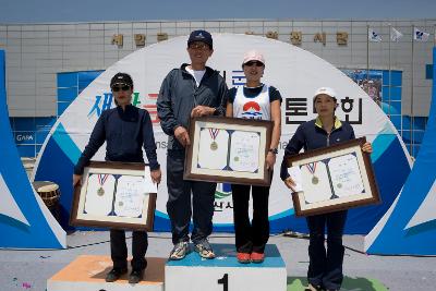 군산 새만금 마라톤 대회 시상식 모습10