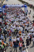 출발하는 군산 새만금 마라톤대회 참가자들2사진(00002)