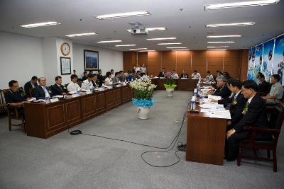 군장국가산업단지 입주기업 투자협약 체결식 회장 안 모습3