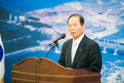 시민사회단체 시정설명회 단상에 나와서 말씀하시는 문동신 시장님1