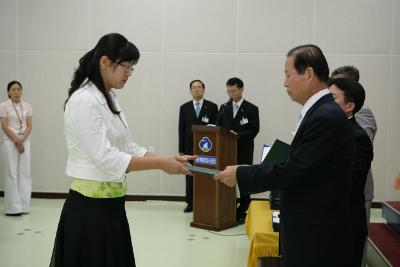 사령장을 교부하시는 문동신 시장님6