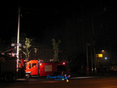 동도모델하우스 화재현장에 작업하러 온 소방차들의 모습2사진(00004)