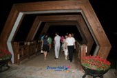 저녁에 은파유원지 물빛다리 입구에 산책온 시민들의 모습4사진(00004)