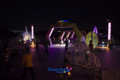 밤에 은파유원지 물빛다리를 산책나오신 시민들의 모습사진(00004)