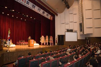 교육을 하고 계신 대표와 교육을 듣고 있는 사람들2