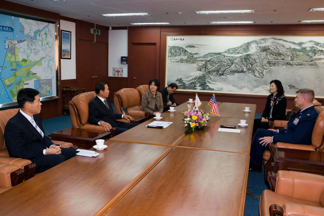 신임미군비행단장방문