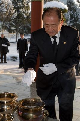 군경묘지 참배