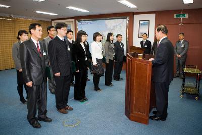 사령장교부식 중의 모습1