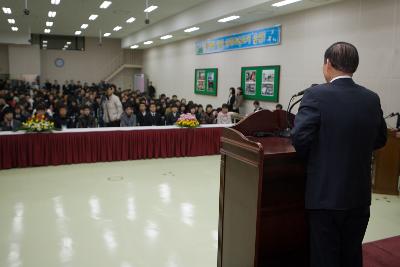 말씀 중이신 시장님