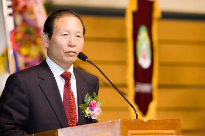 말씀 중이신 시장님의 모습