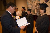 졸업장을 받는 학생들의 모습4사진(00008)