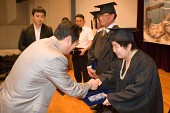 졸업장을 받는 학생들의 모습10사진(00014)