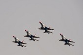 에어쇼 중인 항공기들의 모습30사진(00243)