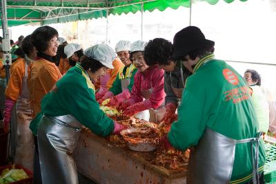 자원봉사센터 김장담그기