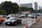 차들이 많은 일본의 한 거리의 모습사진(00148)