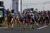 출발선에서 출발하는 새만금 인라인 마라톤 대회 선수들9사진(00021)