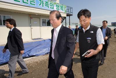 공설시장 신축공사 현장 방문