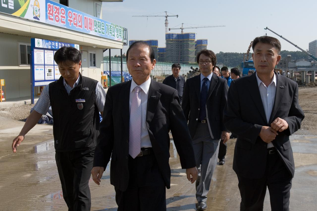 공설시장 신축공사 현장 방문