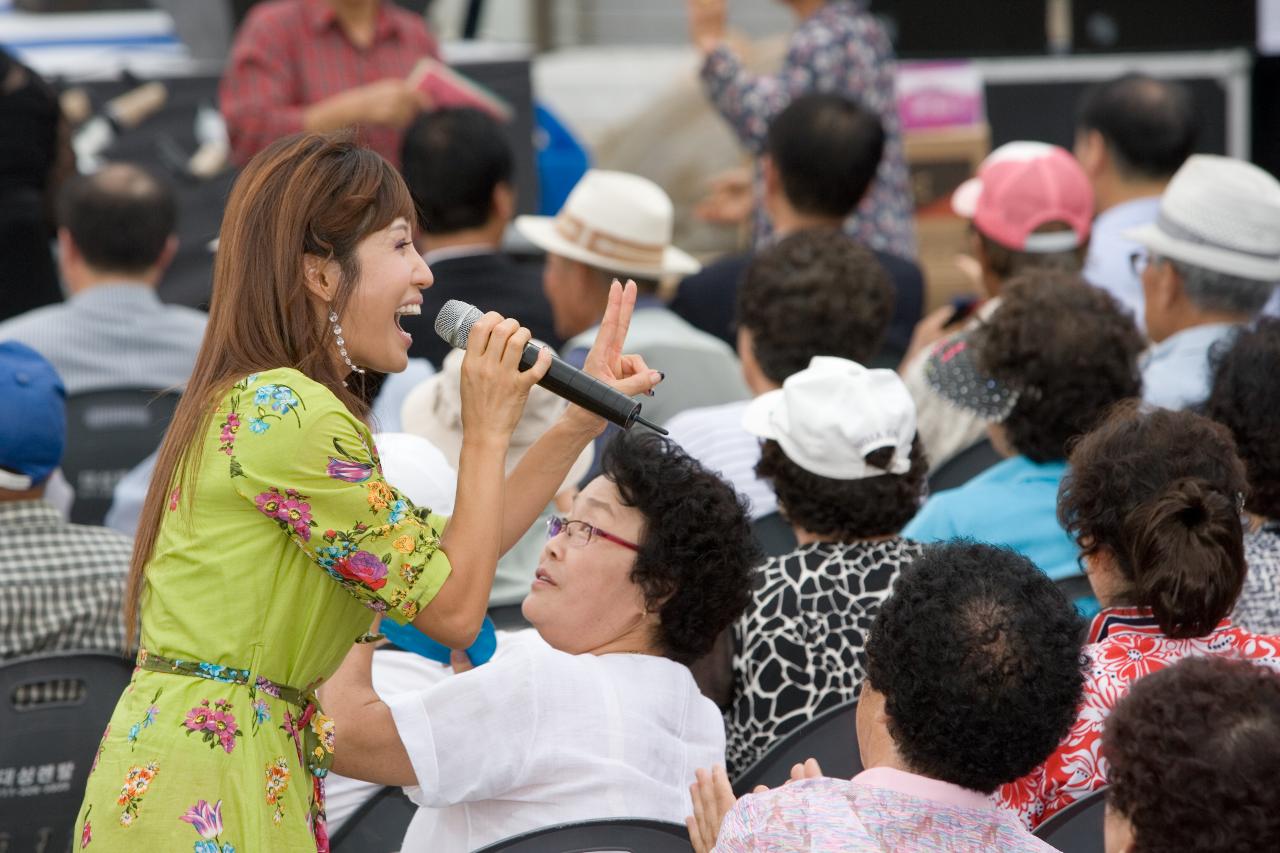 와글와글 역전시장 가요제