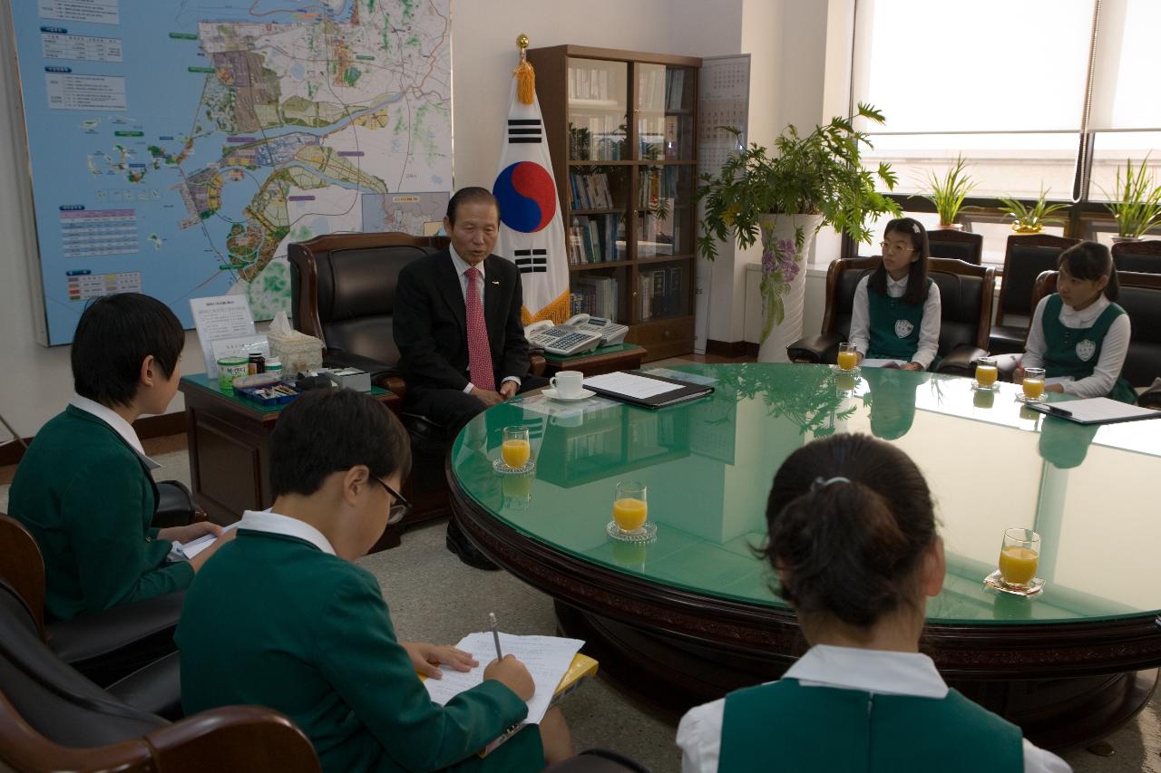 부속초등학교 어린이기자단 인터뷰