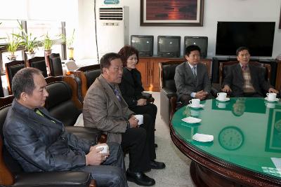 구암동 자생단체 및 직원일동 장학기금 전달