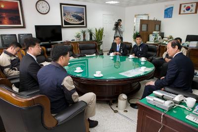 한국GM 이웃돕기 성품전달