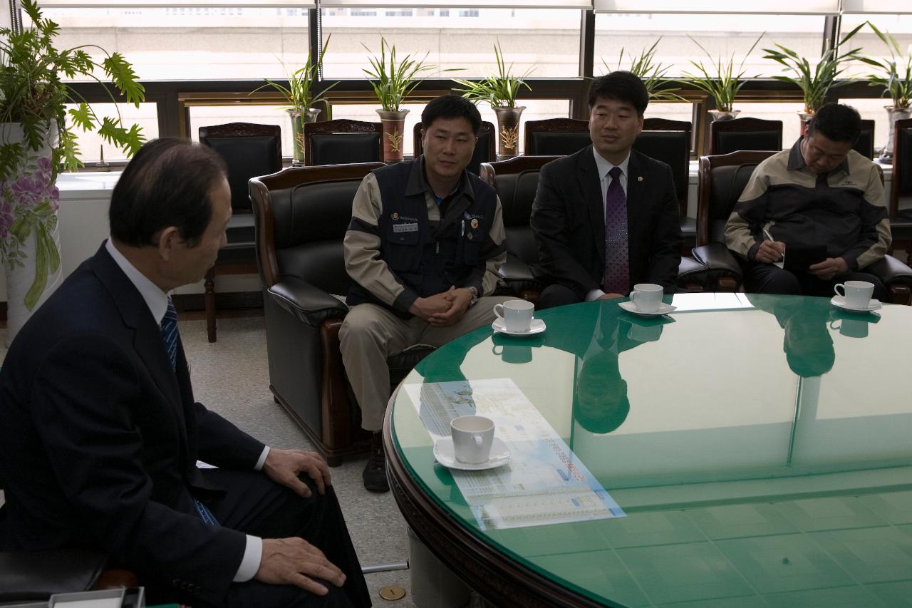 한국GM 이웃돕기 성품전달