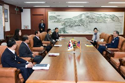 신임 미공군비행단장 방문