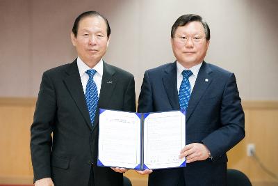 플로팅 건축연구 양해각서 체결