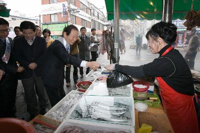 설명절 전통시장 장보기